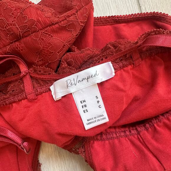 Red lace strappy low cut lace up thong bodysuit small - Picture 3 of 3